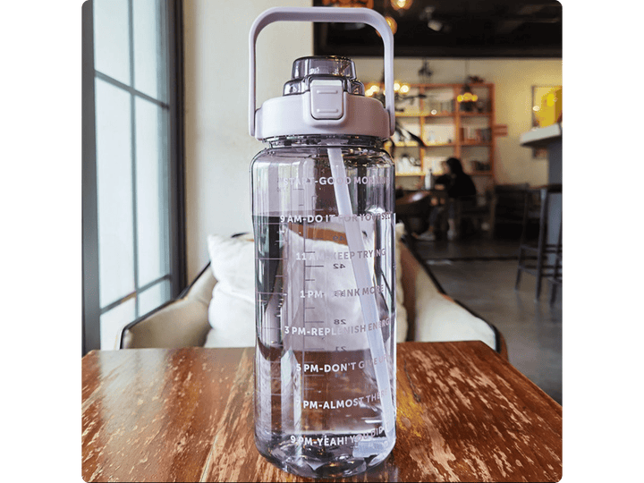 HydroHero 2-Liter-Wasserflasche mit Zeitmarkierungen